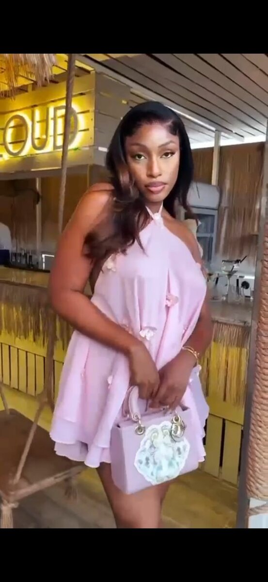 Robe d'été rose chic