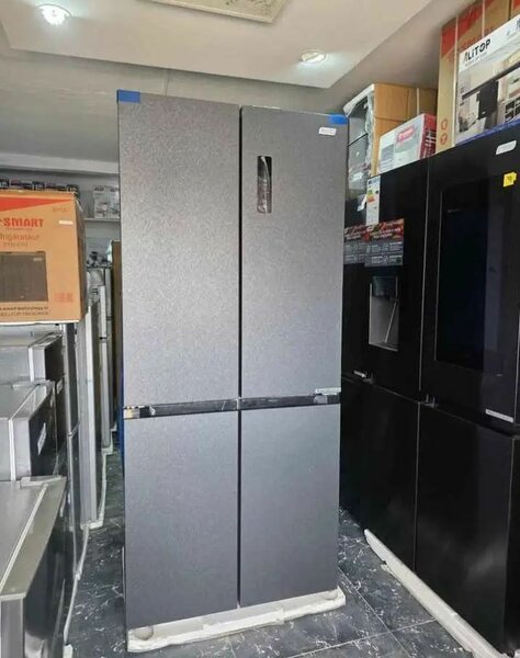 Réfrigérateur multi-portes