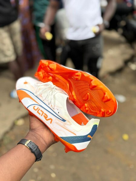 Chaussures de foot ultra légères