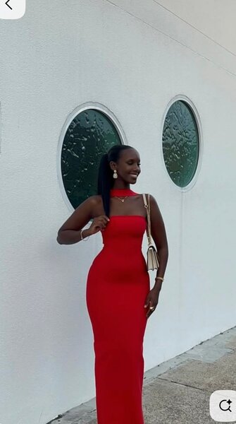 Robe rouge élégante pour femmes