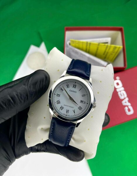 Montre analogique C A