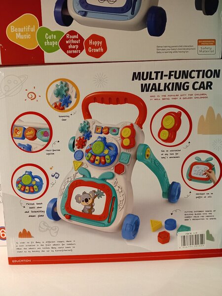 Trotteur éducatif musical