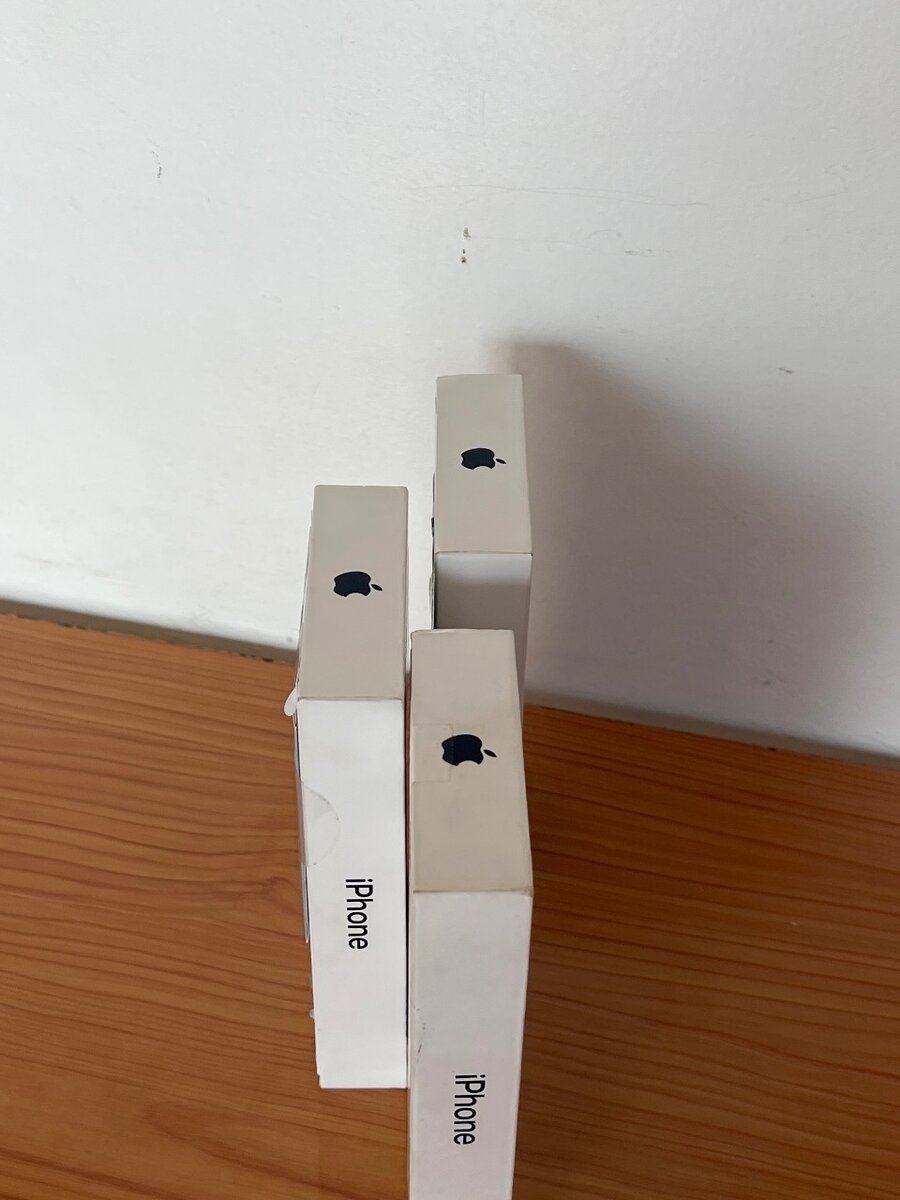 iPhone 13 128gig locked