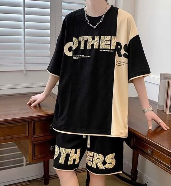 Ensemble T-shirt et Short "OTHERS"