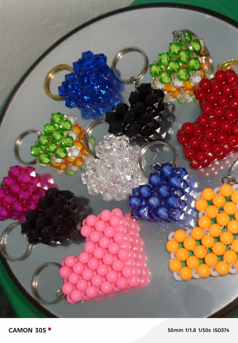 Porte-clés en perles colorées