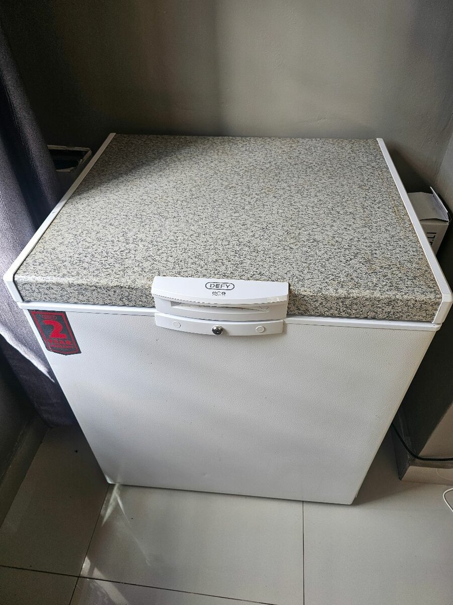 Pre Owned Defy Deep freezer