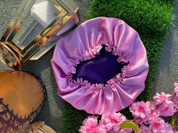 Bonnet en satin double face