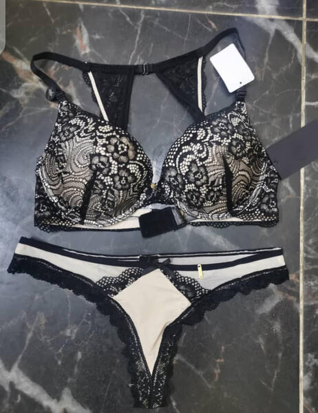 Lingerie blanc noir