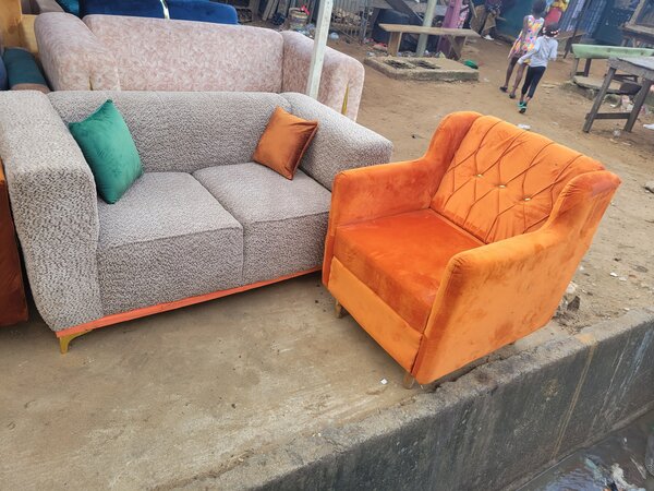 Canapé moderne et fauteuil