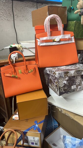 Hermès orange