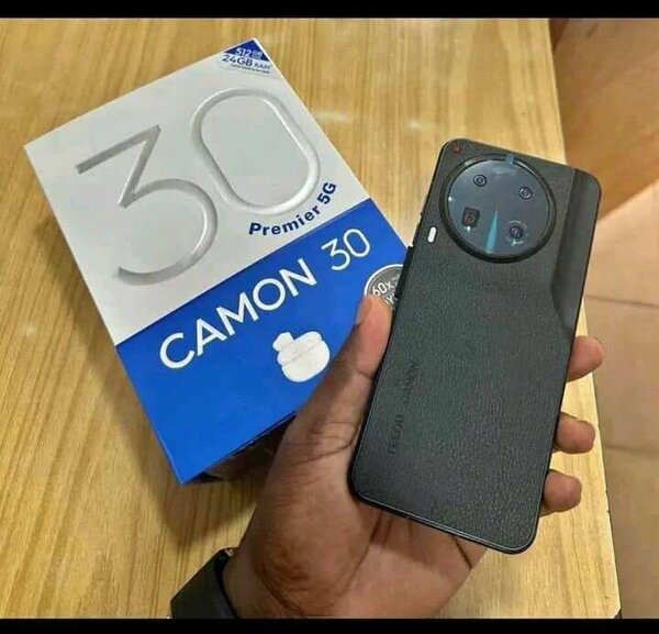 Téléphone Tecno Camon 30 5G