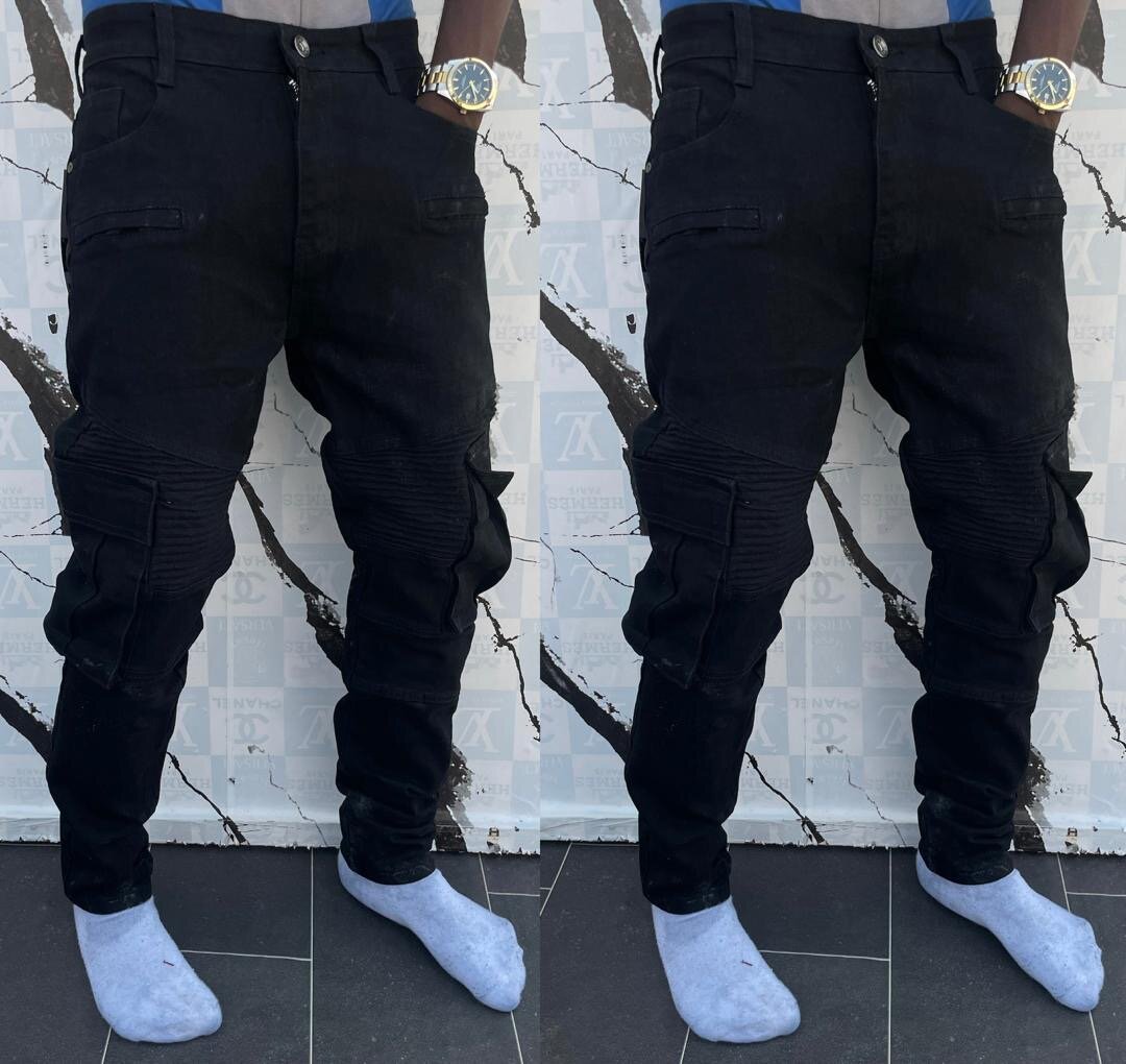 Jeans cargo homme noir et bleu