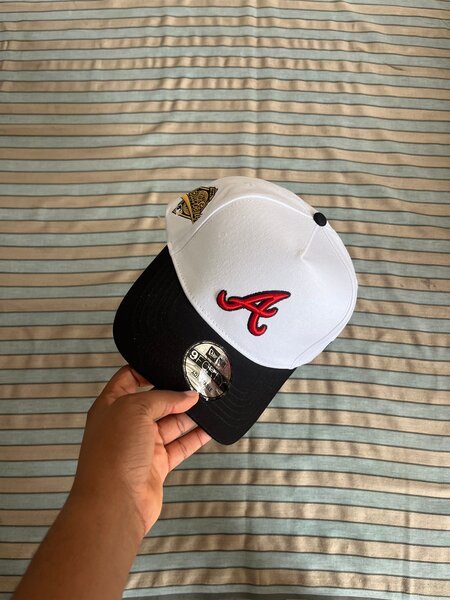 Casquette blanche Logo A