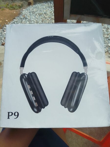 P9 headset