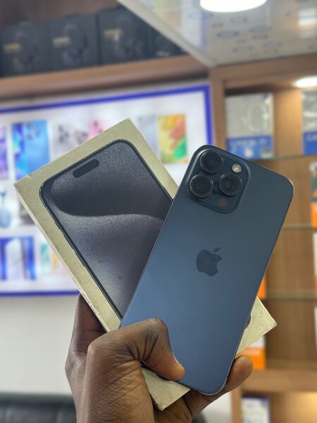 iPhone 15 pro Max 256GB