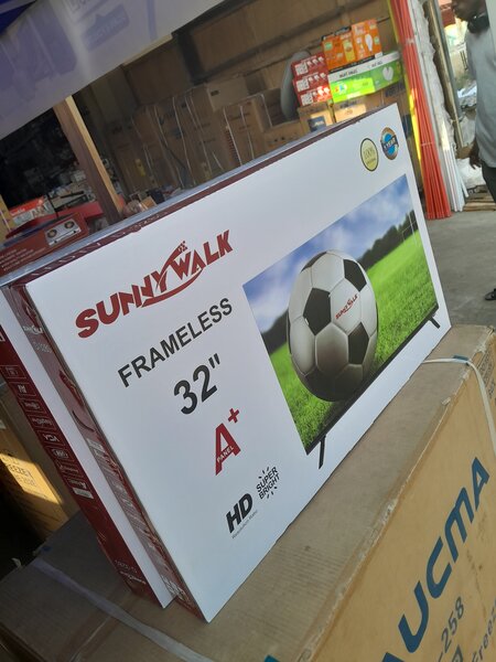 SUNNYWALK 32" LED TV DIGITAL SATELITE