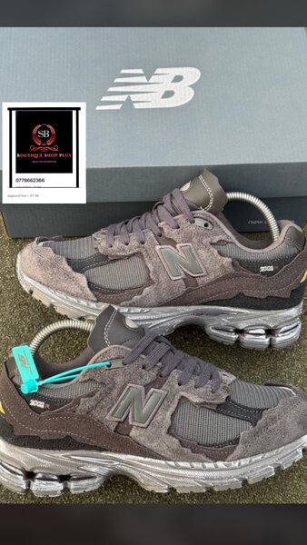 Basket New balance authentique avec sa boîte