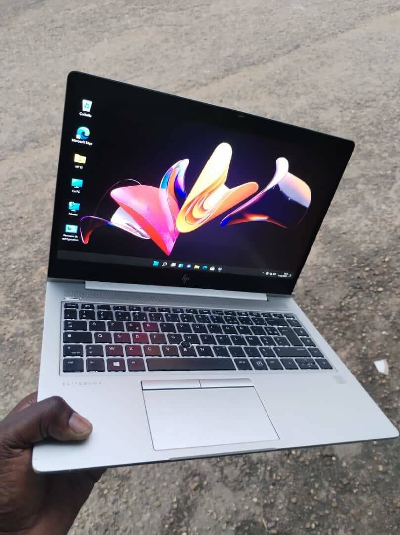 HP Laptop 15.6" i5 8GB RAM