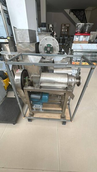 Strong Commercial Juicer Machine