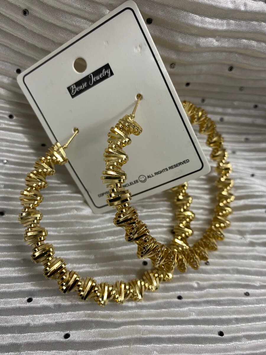 Spring  loop gold earrings