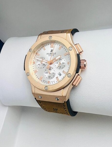 ( Hublot )