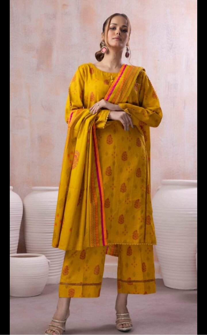 Identic separates khaddar