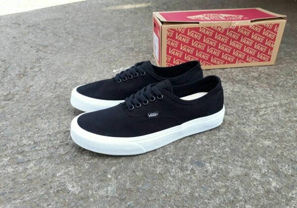 Chaussures Vans noires unisexes