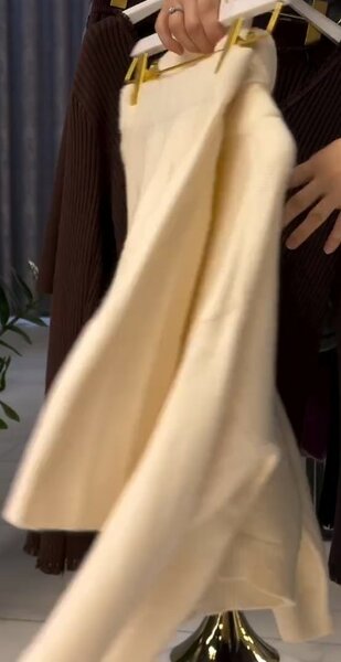 Трикотажный костюм юбка+водолазка, бежевый