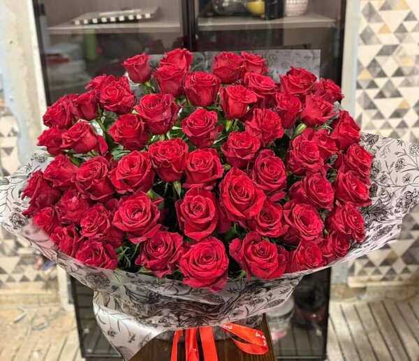 Bouquet de roses rouges luxueuses