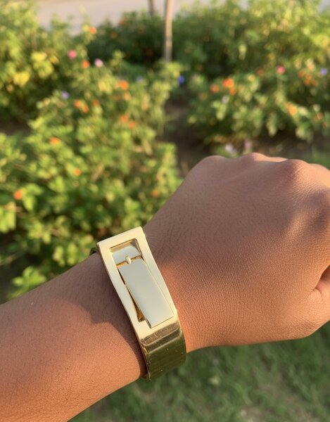 Bracelet manchette doré élégant