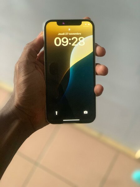 iPhone 12 Blanc 64Go