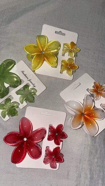 Pinces à cheveux fleurs colorées