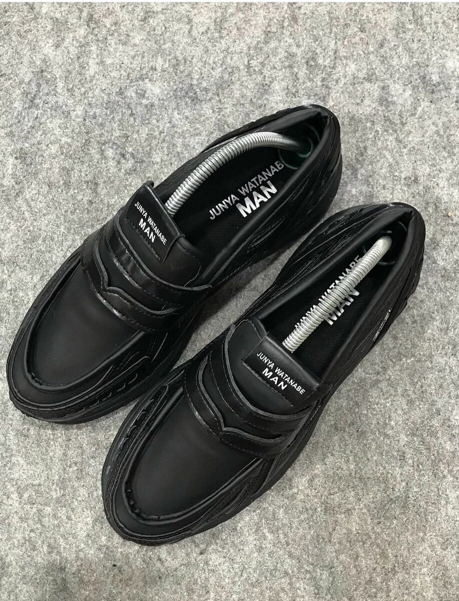 Chaussures homme élégantes en cuir noir