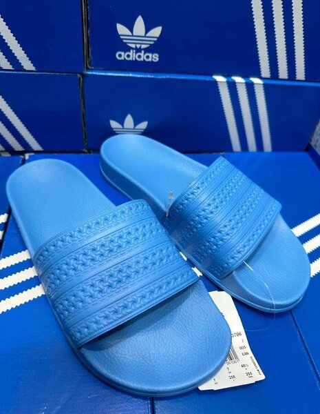 Claquettes Adidas Bleu Unisex
