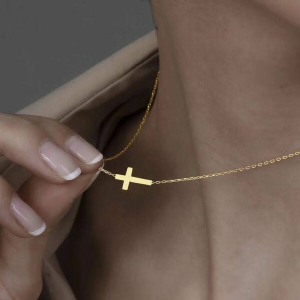 Collier croix horizontal