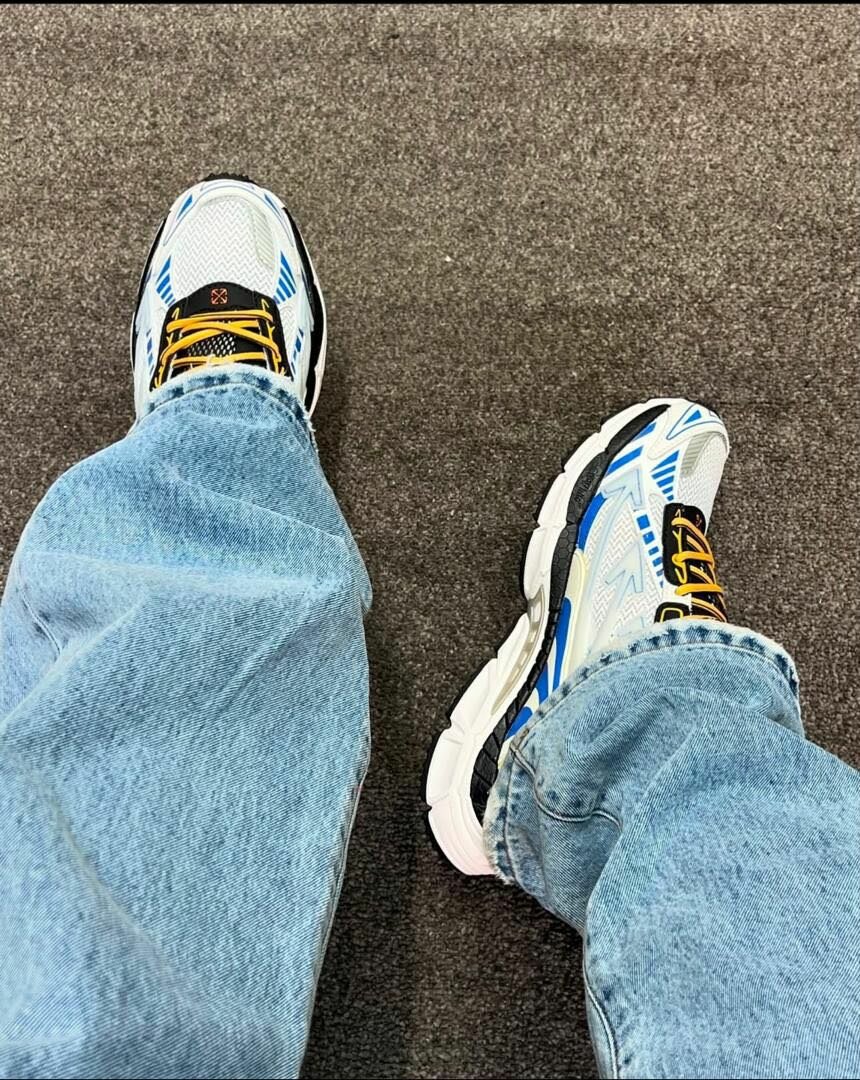 OFF-WHITE BE RIGHT BACK