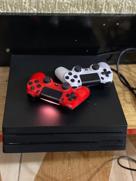 PS4 pro 1Tb
