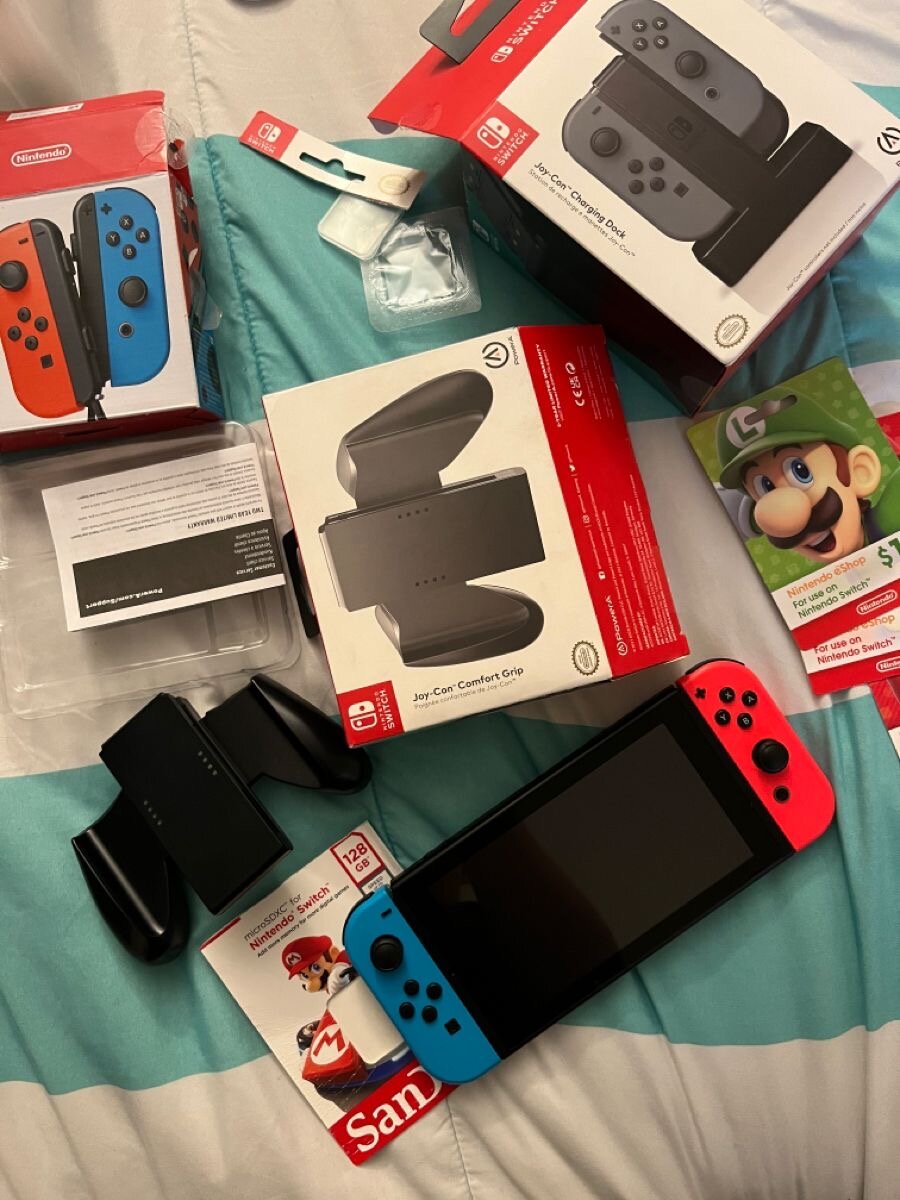 Nintendo Switch V2 - Pack