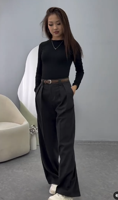 Женские утепленные классические брюки с ремнем