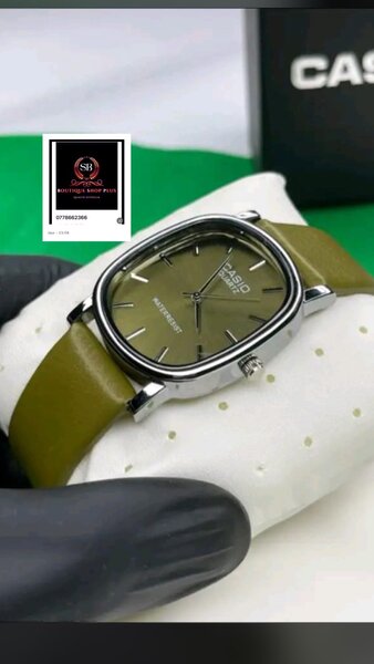 Montre Casio authentique bracelet en cuir avec sa boîte