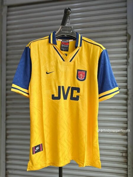 Maillot de football jaune rétro