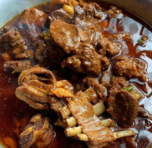 PORC SAUTÉ À LA TOMATE