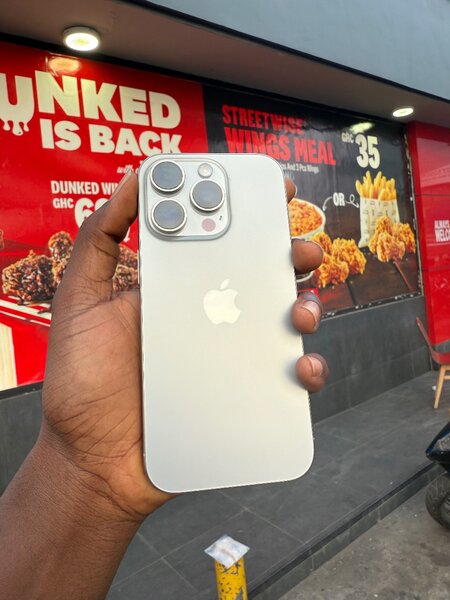 iPhone 16 pro 512gig