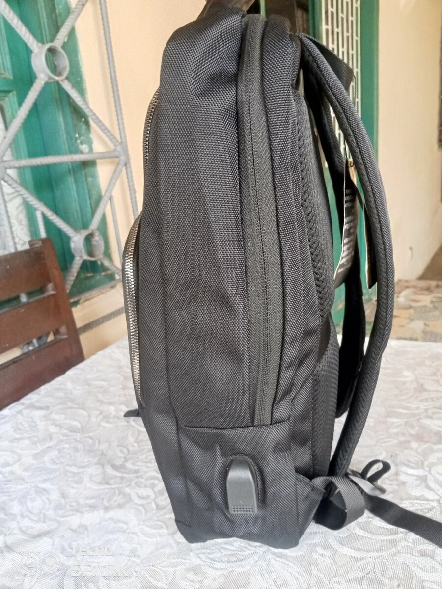 Sac à dos polyvalent noir