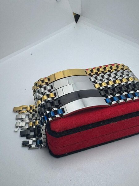 Bracelets en acier inoxydable