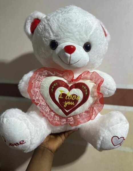 Ours en peluche avec cœur 'I love you'
