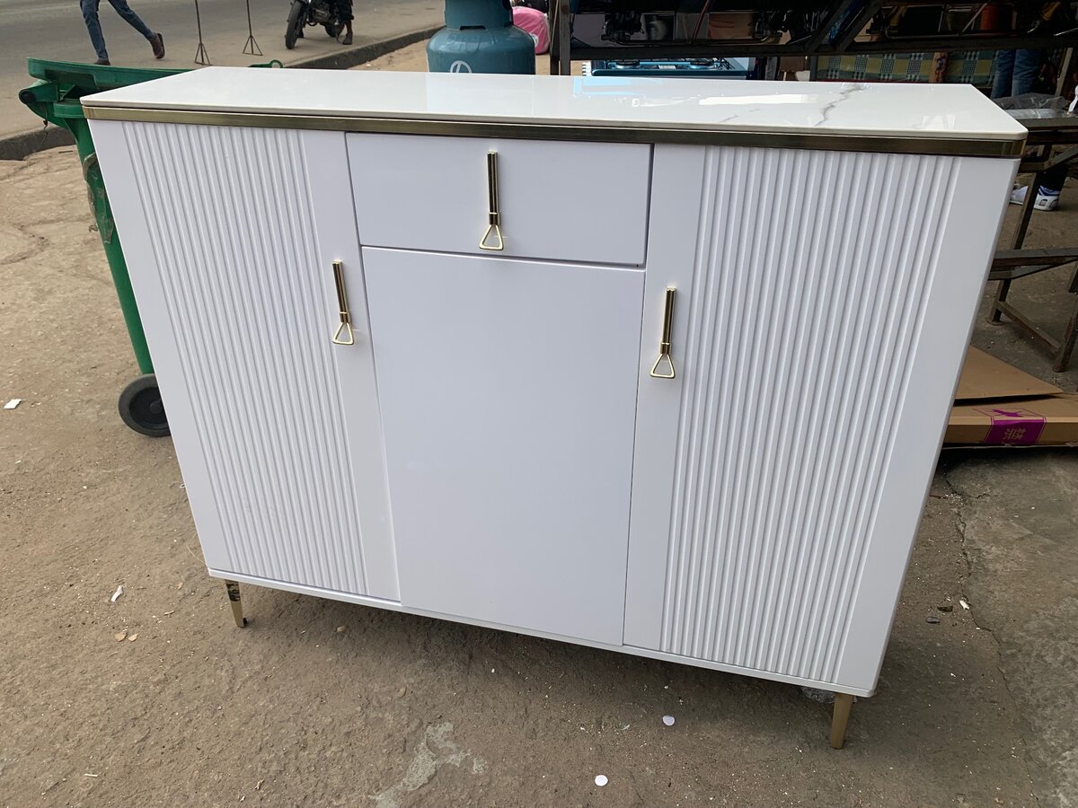 Armoire de bureau importé Très solide