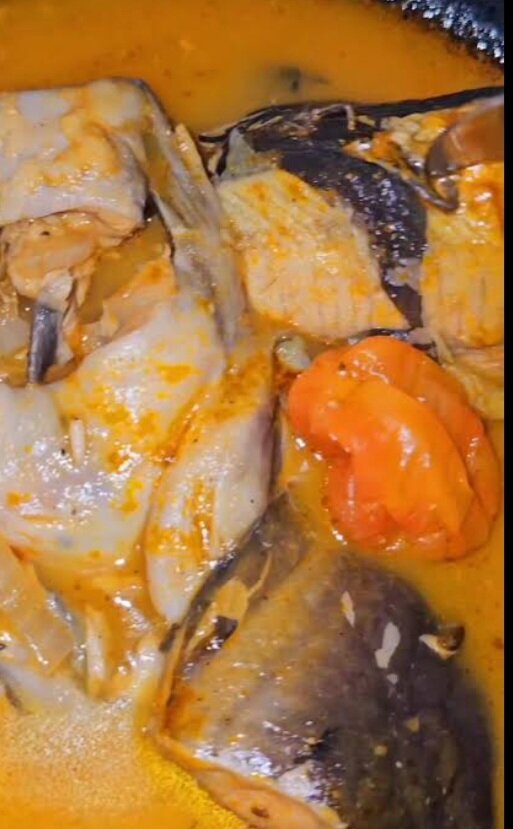 Délicieux Plat de Poisson Épicé