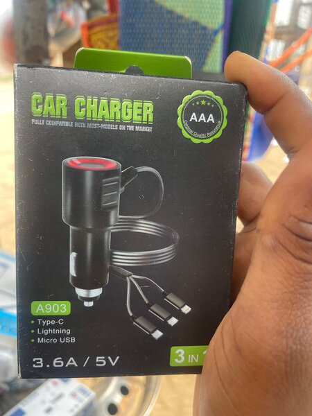 Chargeur voiture 3 en 1 - 3.6A