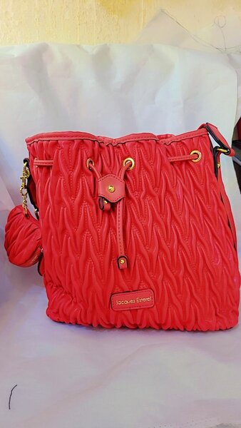 Sac à main moderne élégant